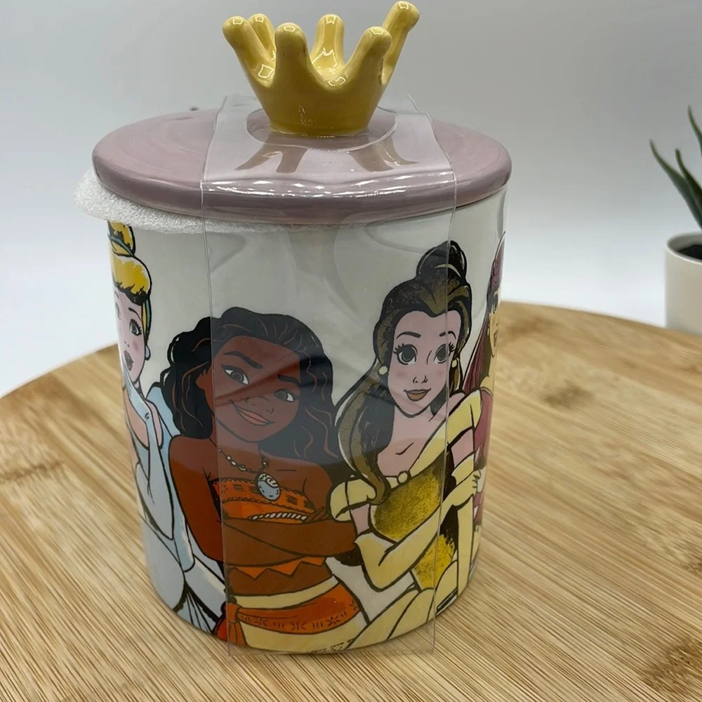 Disney 6 Princess Ceramic Mug with Crown Lid; 18 oz - Picture 5 of 10